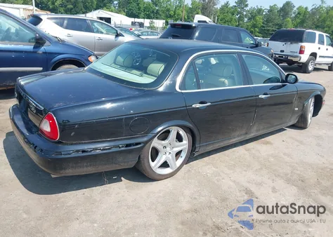 2007 Jaguar Xj Vanden Plas z USA, uszkodzony, nr VIN SAJWA82B87SH13560